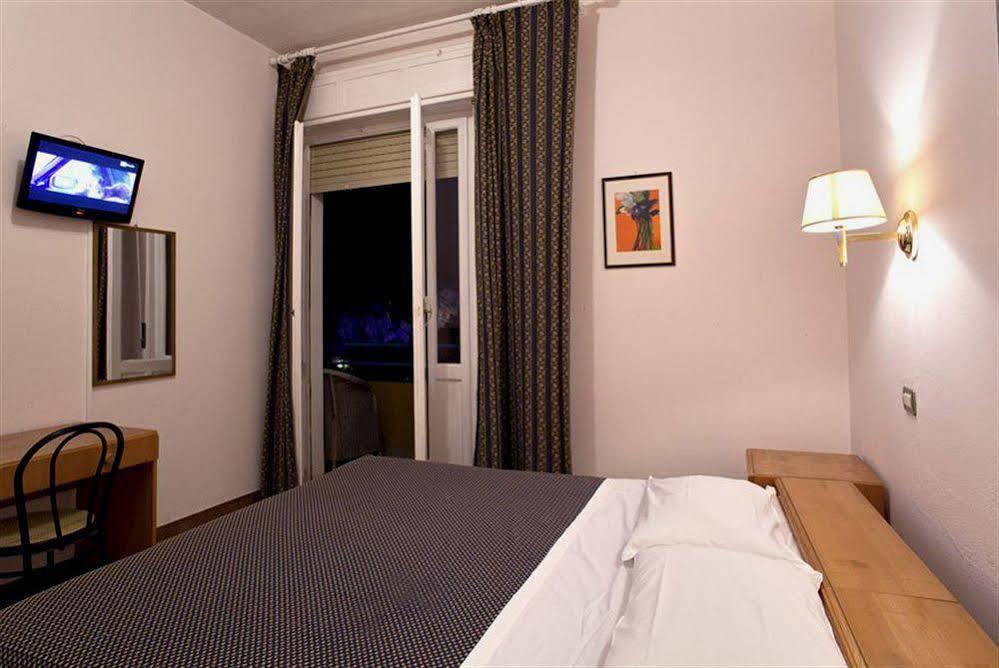Hotel Calamosca Cagliari Dış mekan fotoğraf